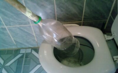 Como Desentupir Vaso Sanitário com Garrafa PET em Jacareí – SP