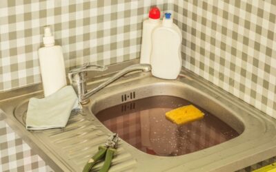 Como desentupir pia de cozinha com garrafa pet, de forma simples e eficiente